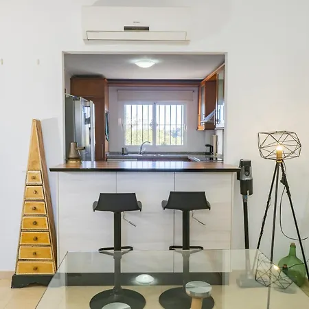 Cubo's Chaparral Townhouse & Community Pool *